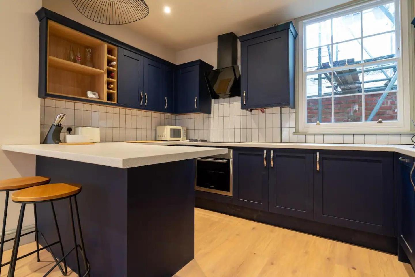 Вилла Pass The Keys Stylish Grade II Listed House Челтенхам Экстерьер фото