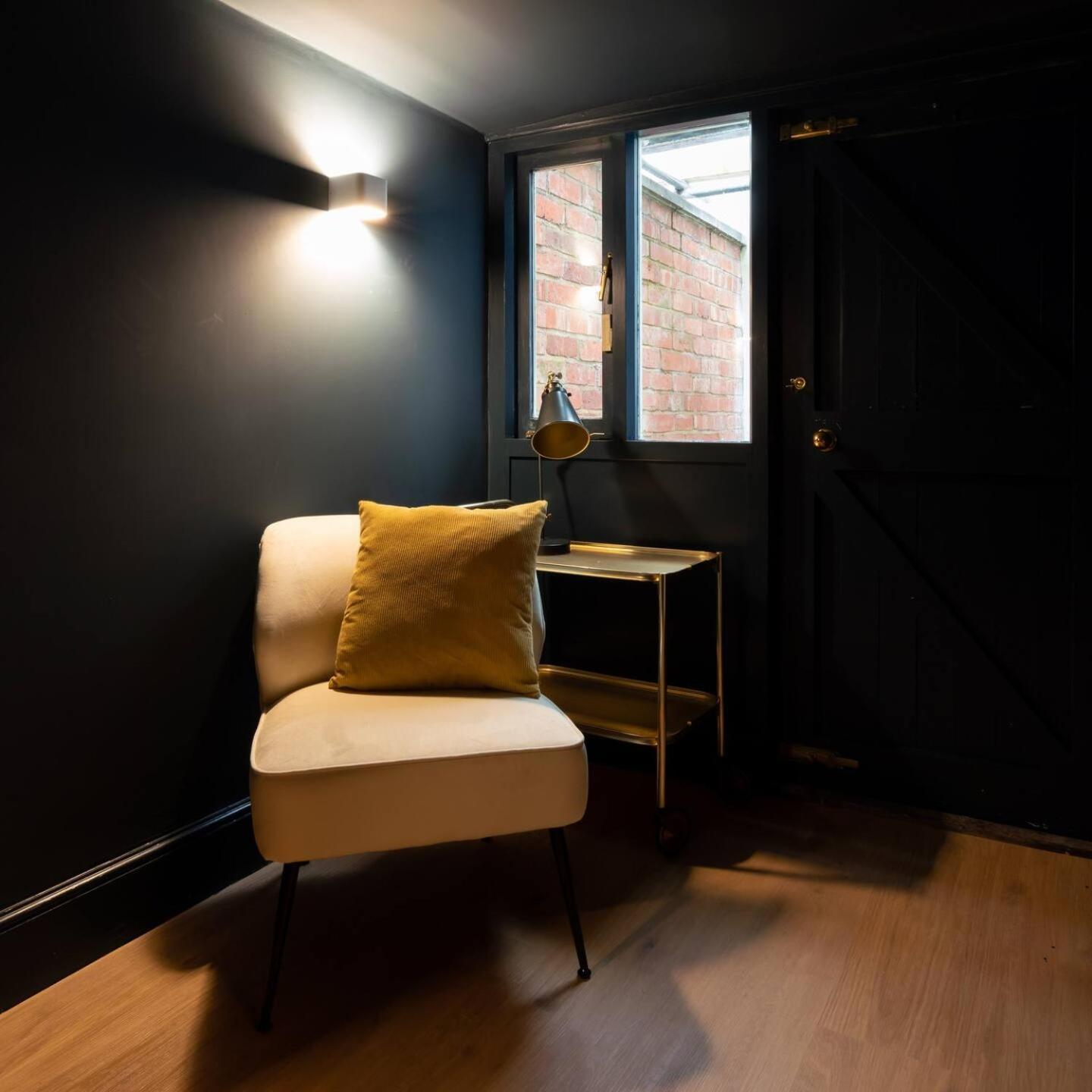 Вилла Pass The Keys Stylish Grade II Listed House Челтенхам Экстерьер фото